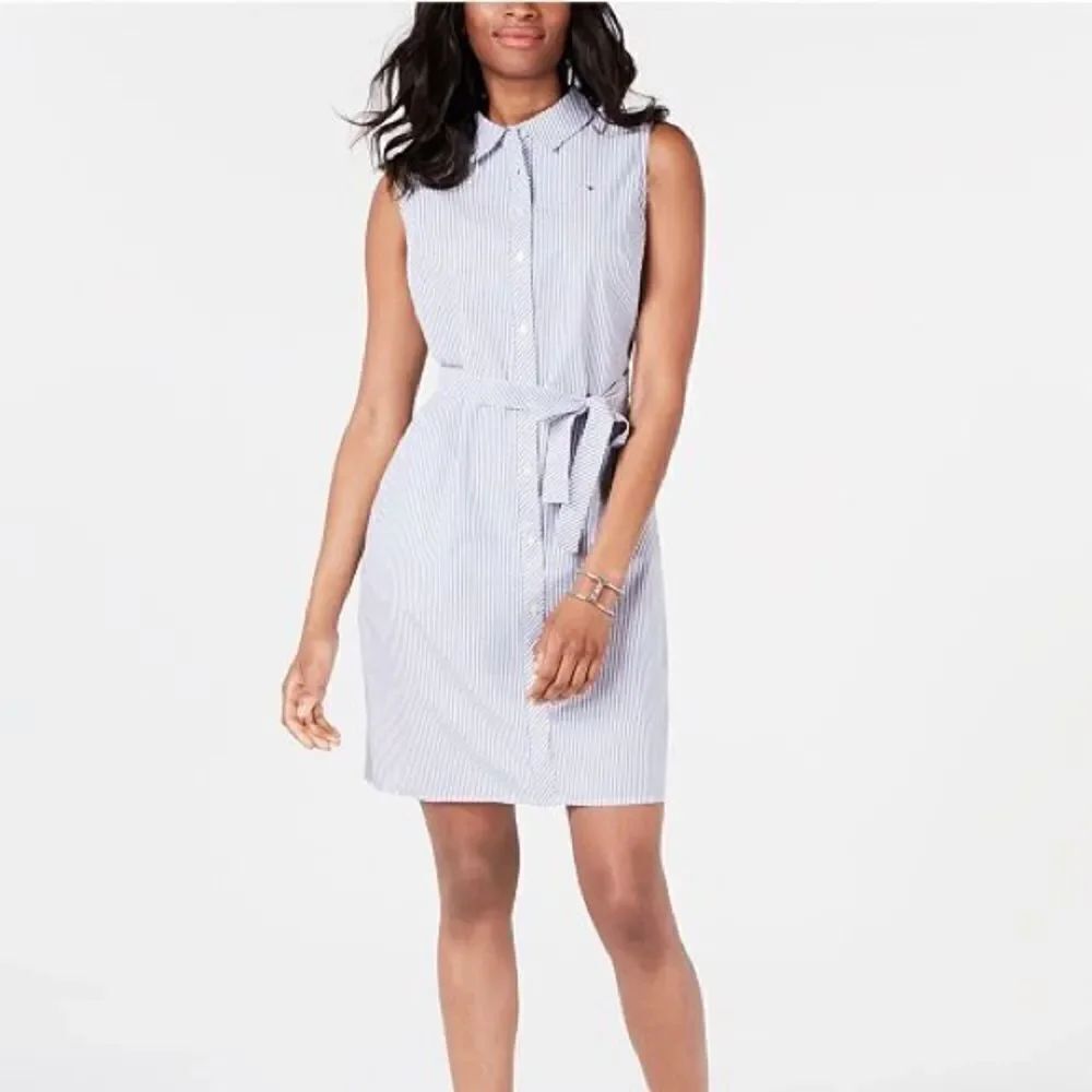 ✨2xHP✨Tommy Hilfiger
Sleeveless Striped Shirtdress✨